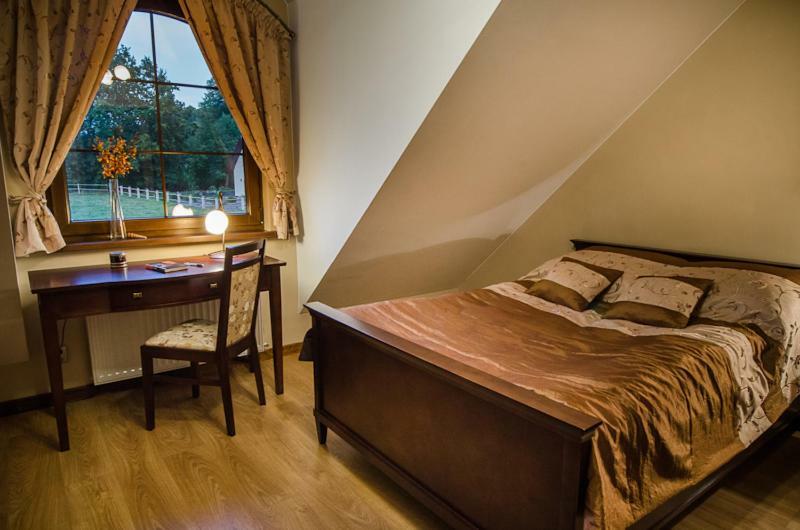 Pensjonat Enklawa Trzebnica Exteriér fotografie